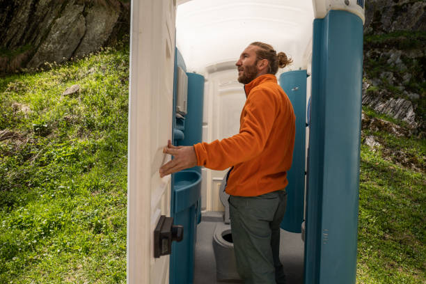 Portable bathroom rental in Morganville, NJ